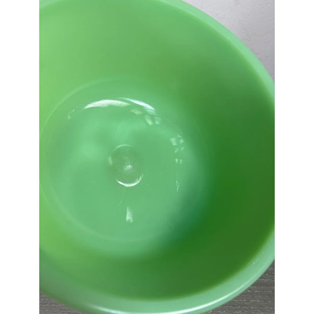 Vintage Unmarked Jadeite Jadite Green Milk Glass Mixing Bowl 9